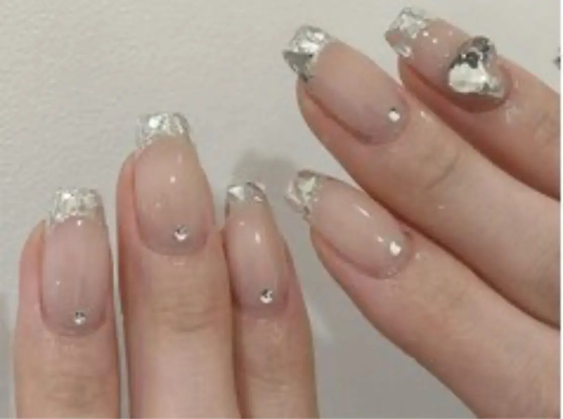 ショート ハンドネイル M+Nail 新宿のネイルデザイン