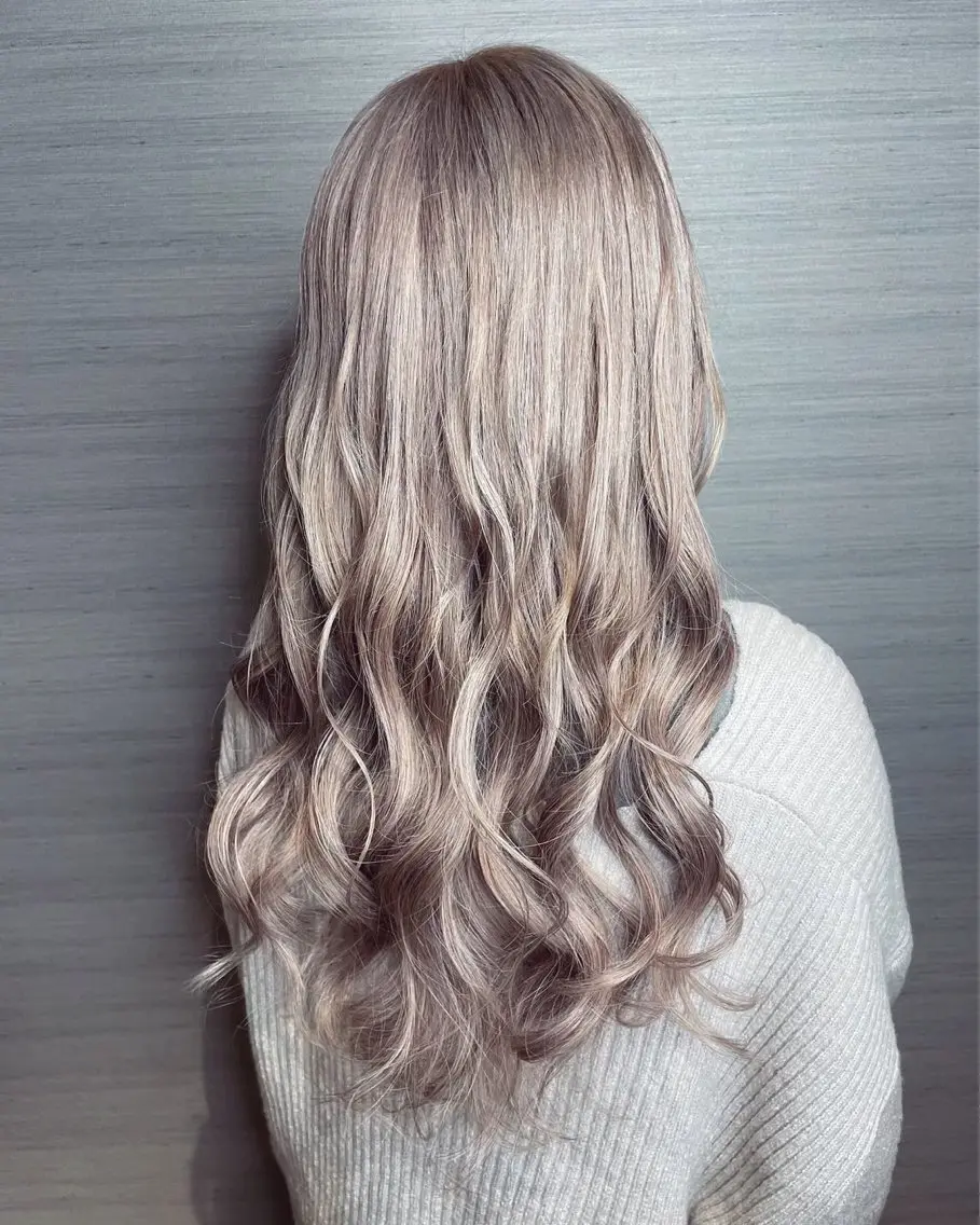 ロング カラー シールエクステ ベージュカラー ハイトーンカラー ラベンダーカラー ラベンダーベージュ ヘアカラー トリートメント エクステ シシド ユウスケ Aceのヘアスタイル