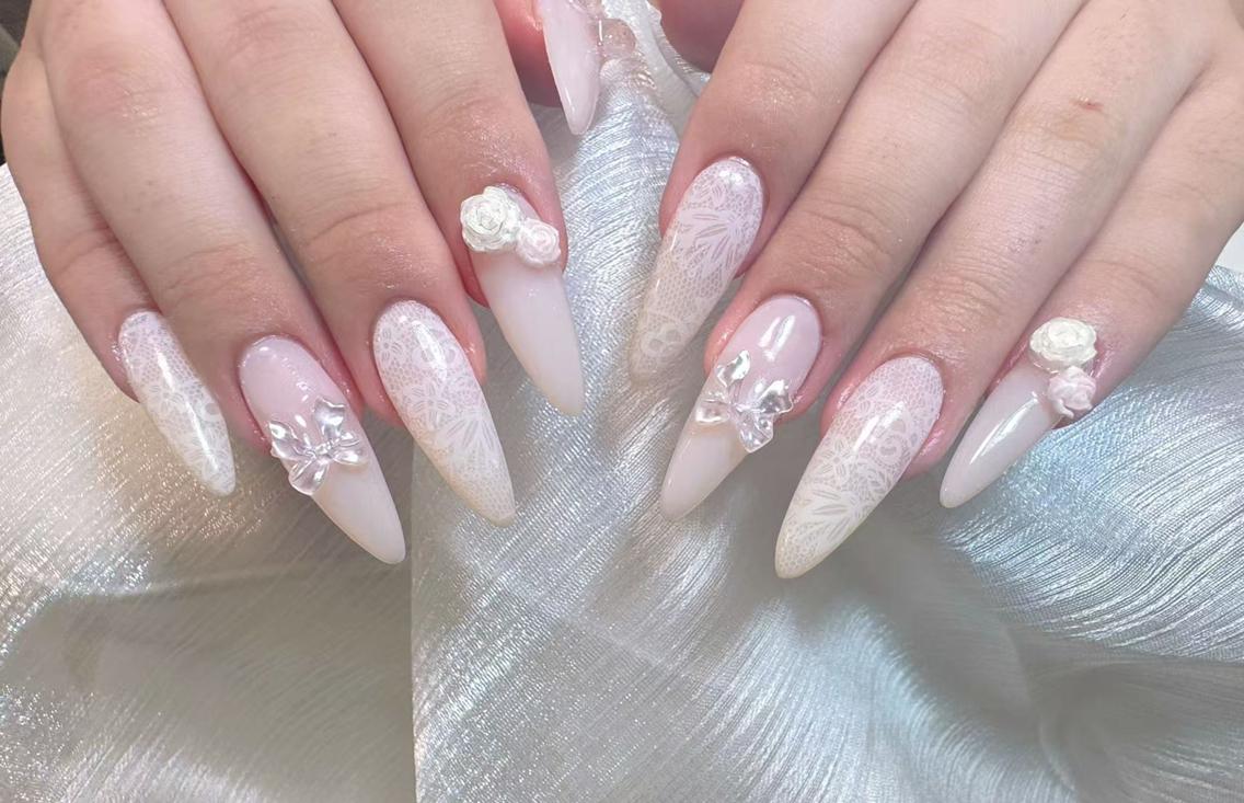 ネイル チークネイル 長さ出し フラッシュネイル フレンチネイル ガラスフレンチ ハンドネイル ハンドケア The Nail 大久保店のネイルデザイン