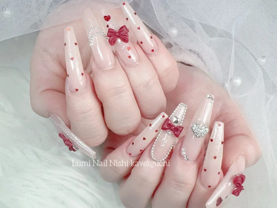 ネイル フットネイル ジェルネイル キラキラネイル オフィスネイル ピンク Lumi Nail Salonのネイルデザイン