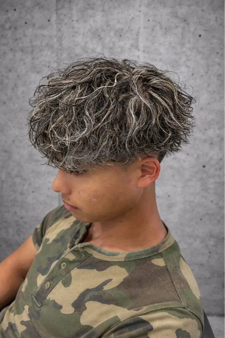 パーマ メンズ フェードカット メンズパーマ カット ヘアカラー パーマ 🔥メンズ特化🔥 匠翔のヘアスタイル
