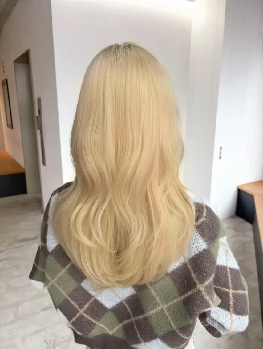 カラー ブロンド ヘアカラー ショート 特化kotomiのヘアスタイル