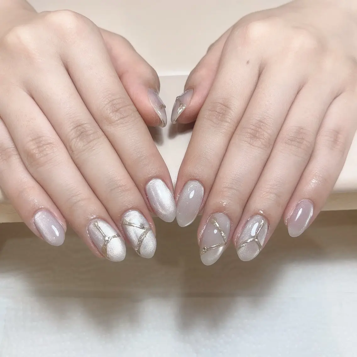 ネイル ハンドネイル MoonNail ユリ🌸のネイルデザイン