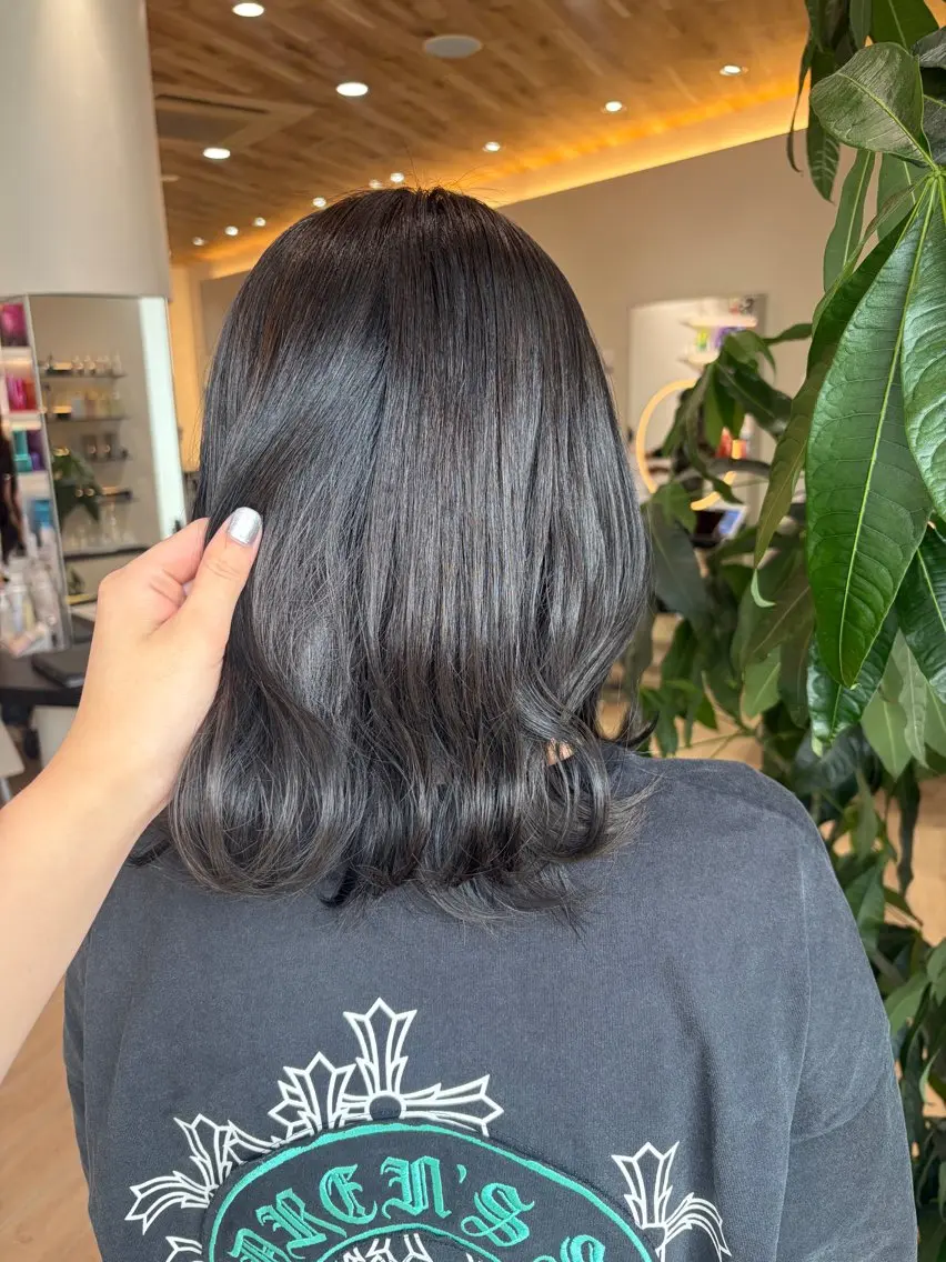 ミディアム カラー 黒髪 透明感カラー ヘアカラー 田村 瑠菜のヘアスタイル