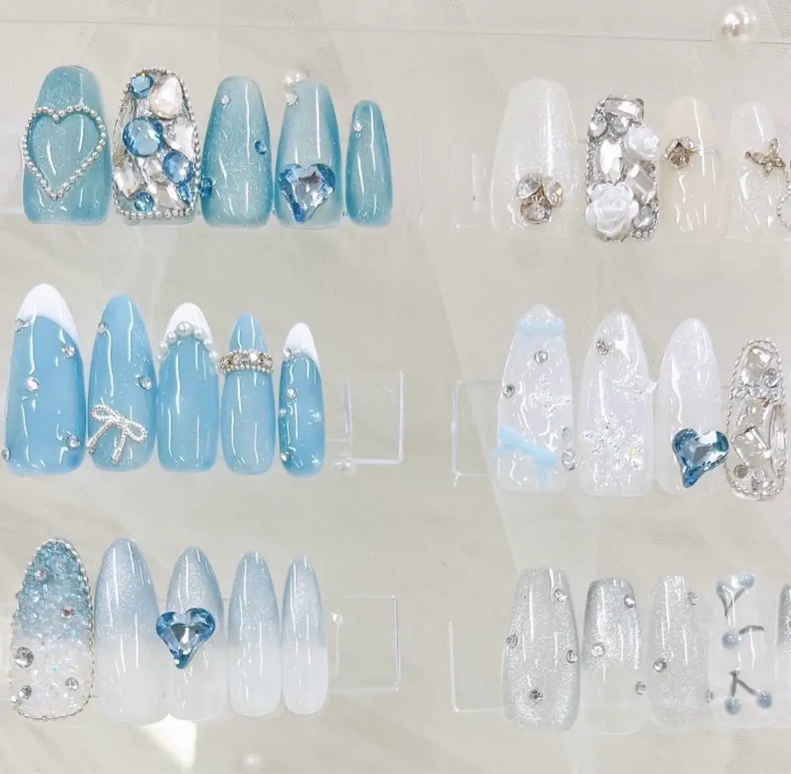 ネイル アートネイル フットネイル フレンチネイル ガラスフレンチ ハート Queeens nailのネイルデザイン