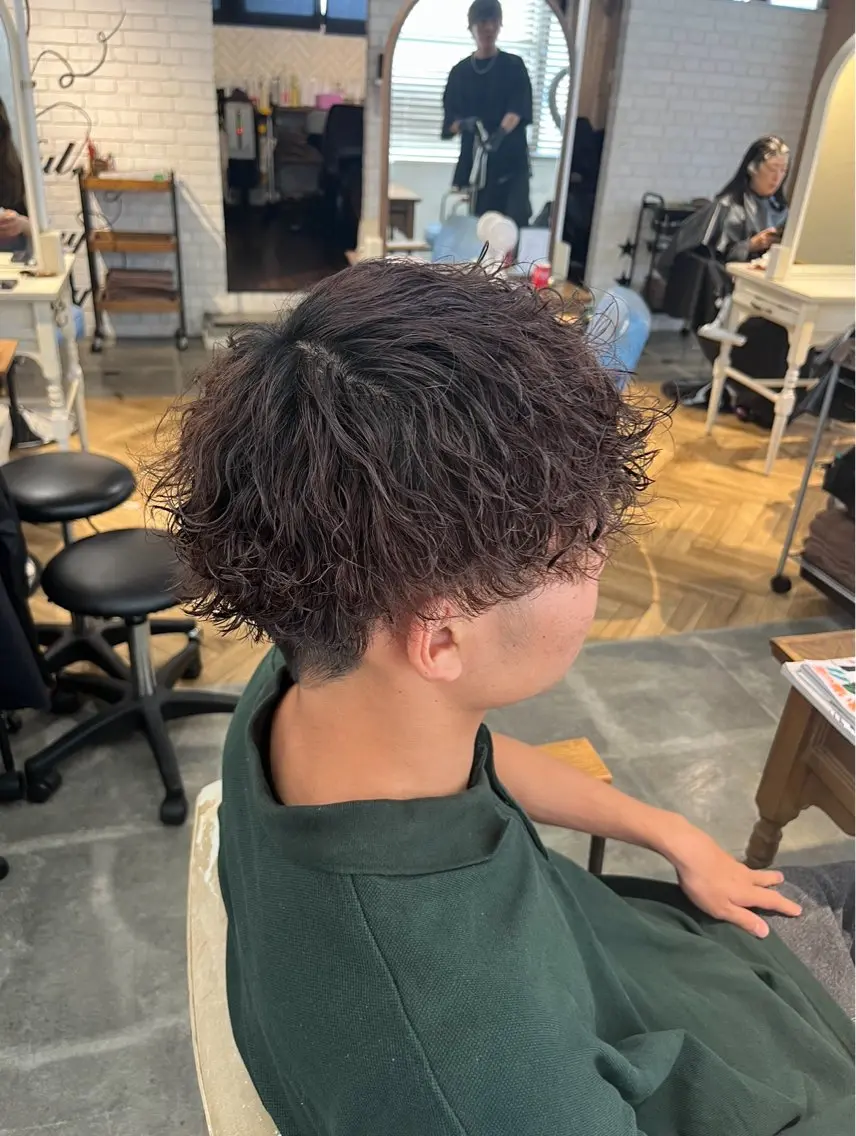 【プレミアムケア】メンズカット＋ツイストスパイラルor波巻きパーマ＋トリートメントの写真