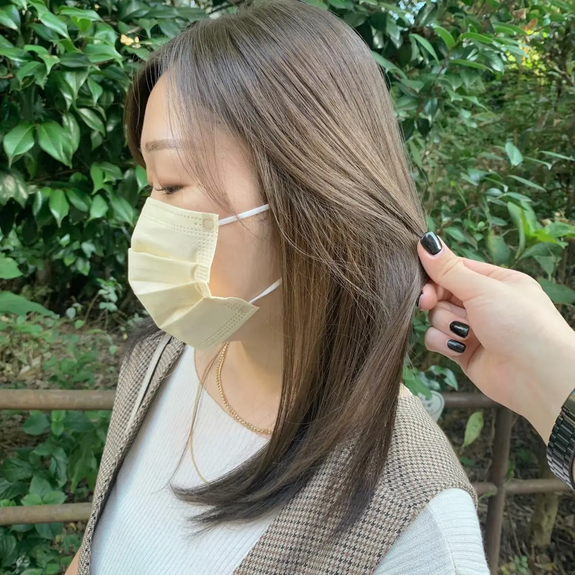 セミロング カラー ベージュカラー オリーブベージュ カット ヘアカラー トリートメント little 小濱彰太のヘアスタイル