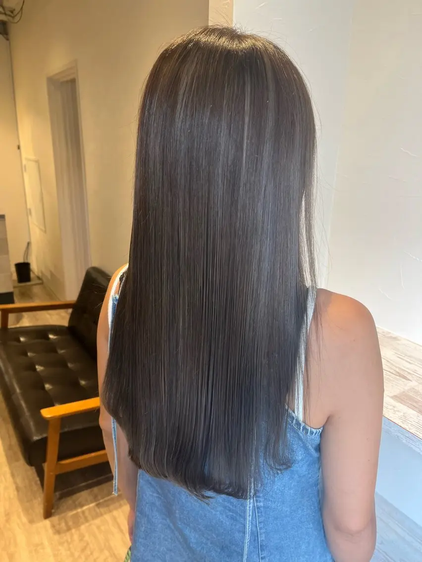 ロング ハイライト カット ヘアカラー トリートメント マンツーマン施術🫧 なつのヘアスタイル