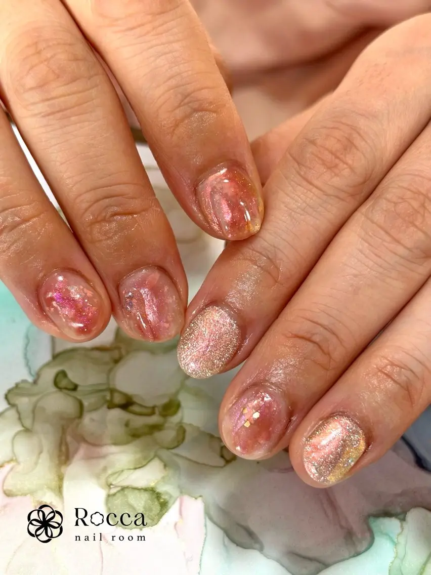ネイル キラキラネイル ニュアンスネイル 春ネイル ハンドネイル 茂野 恵のネイルデザイン