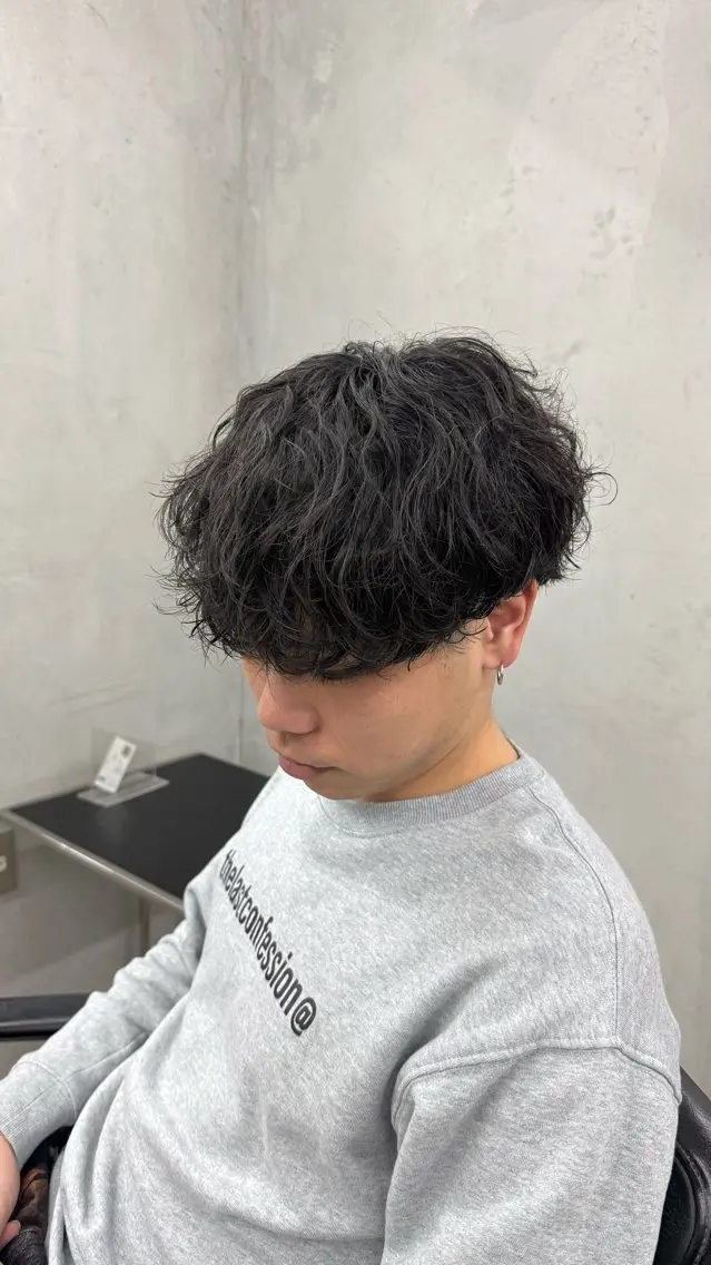 パーマ メンズ 田中 辰弥のヘアスタイル