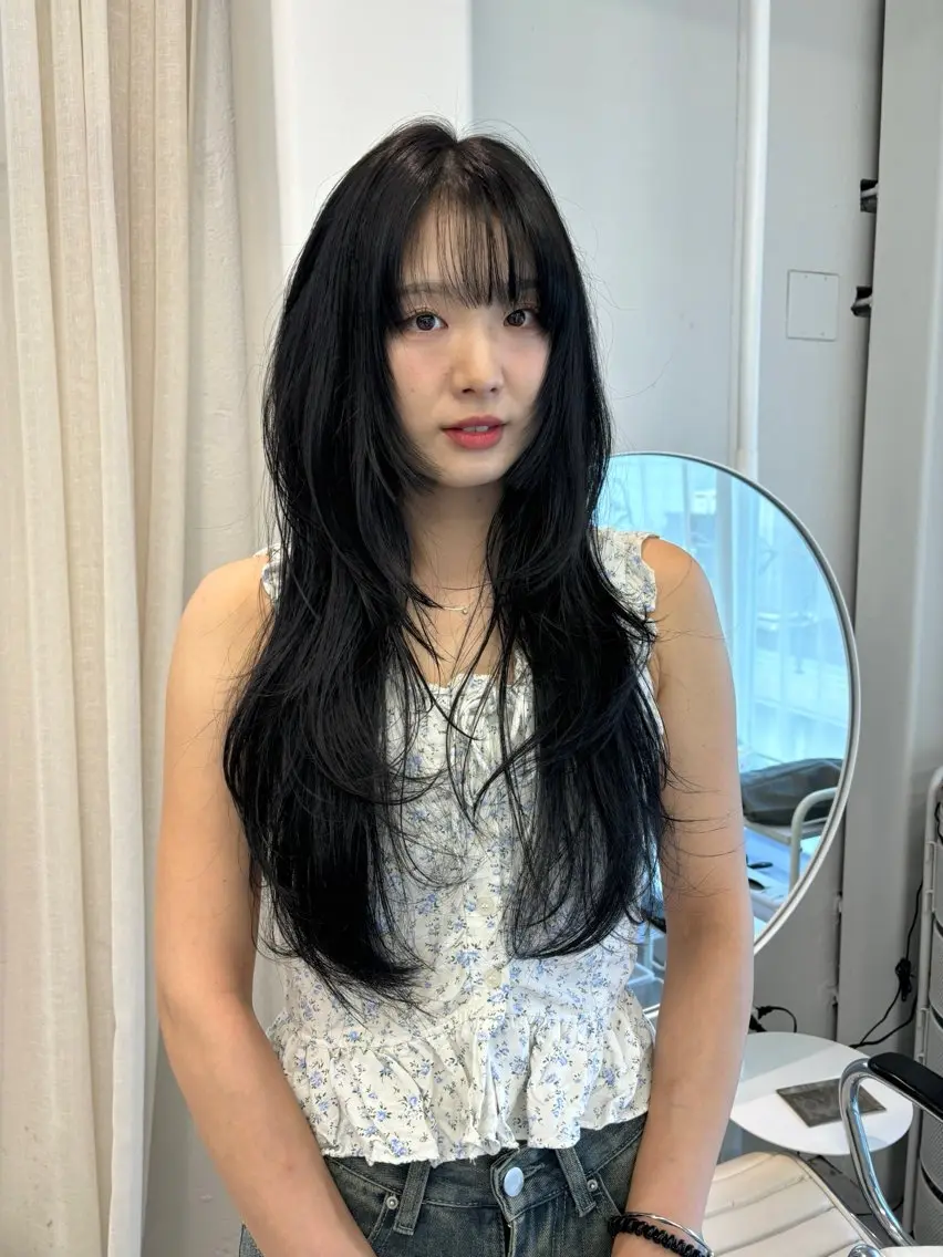 ロング カラー 姫カット レイヤーカット カット ヘアカラー トリートメント レイヤーカット🎀 kanaのヘアスタイル