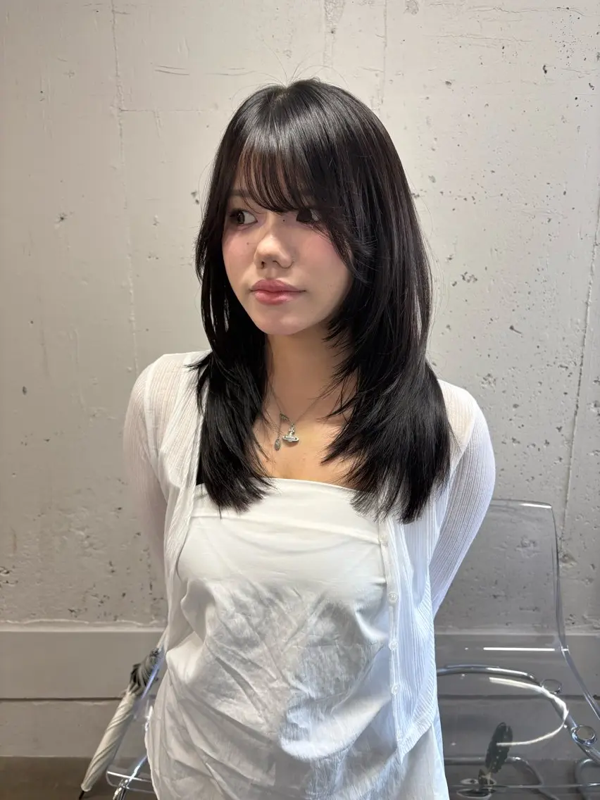 ロング ハッシュカット🎀 レイヤーカットのヘアスタイル