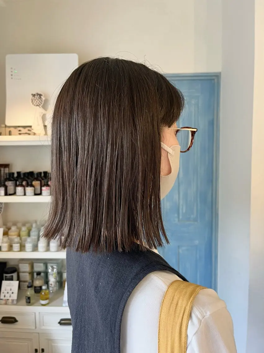 ミディアム カラー ブリーチ グレージュ ブリーチなしカラー ヘアカラー よこもり あいのヘアスタイル