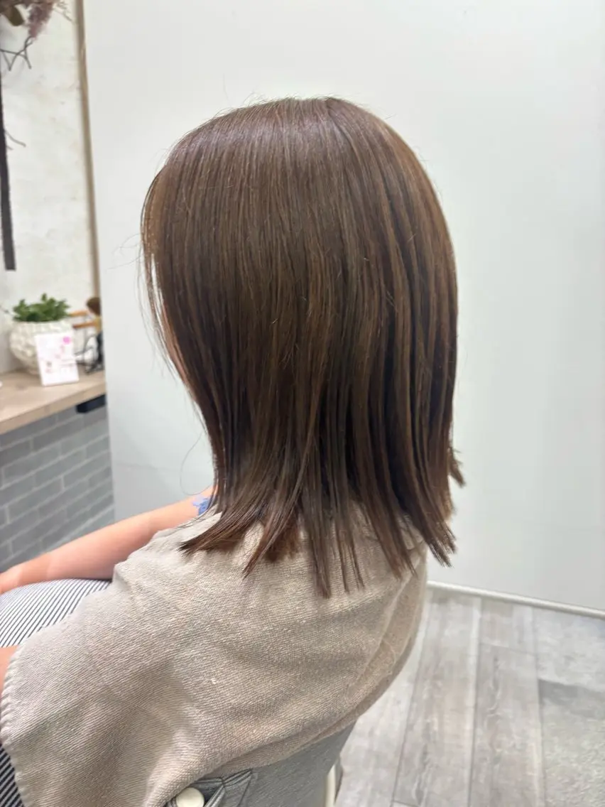 セミロング カラー カラー特化/縮毛矯正 /ヘッドスパ/マナミのヘアスタイル