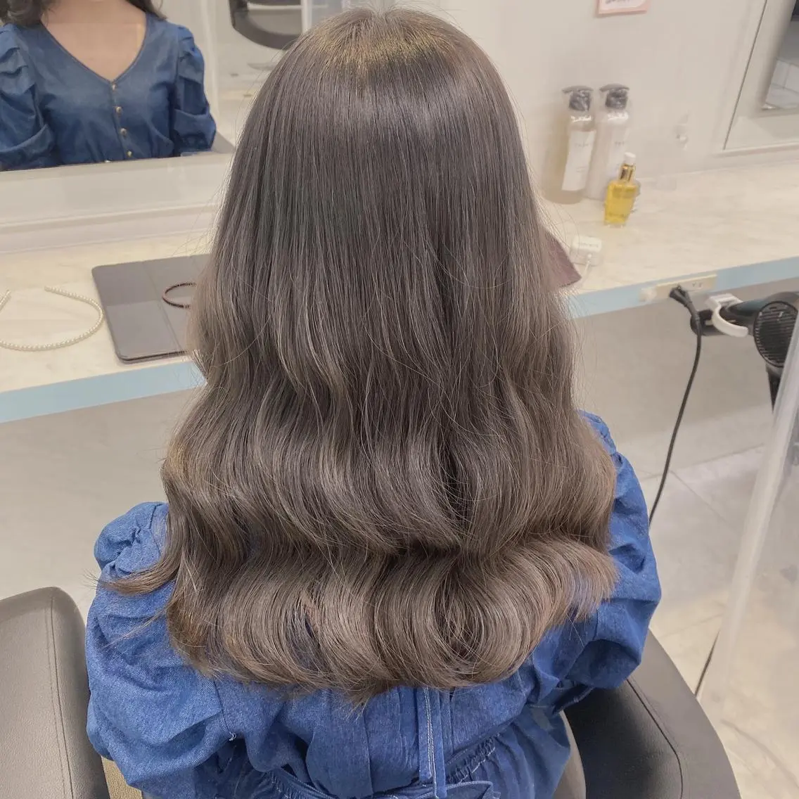 セミロング ヘアカラー トリートメント ヘッドスパ ヘアセット 公式🎠LAND 池袋店🎠のヘアスタイル
