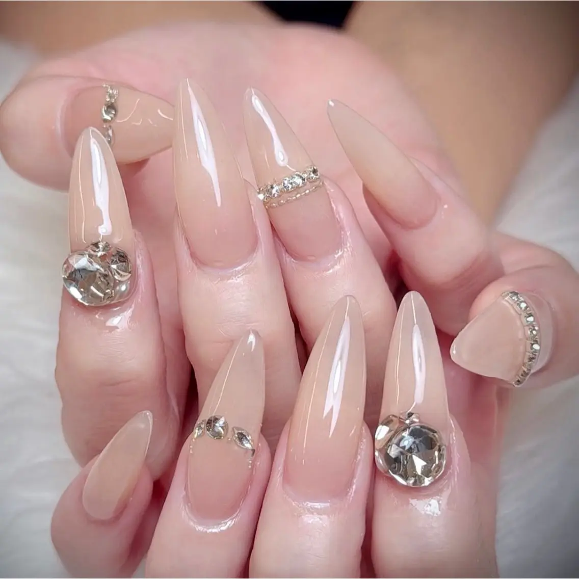ネイル 長さ出し フレンチネイル 韓国ネイル マグネットネイル ミラーネイル ハンドネイル Kiwami nailsalonのネイルデザイン