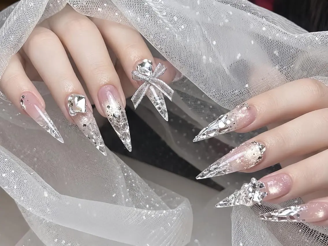メンズ キッズ ネイル メンズ韓国風 オーロラネイル チークネイル 桜ネイル クリアネイル ハンドネイル Rin Nail Shinokuboのネイルデザイン