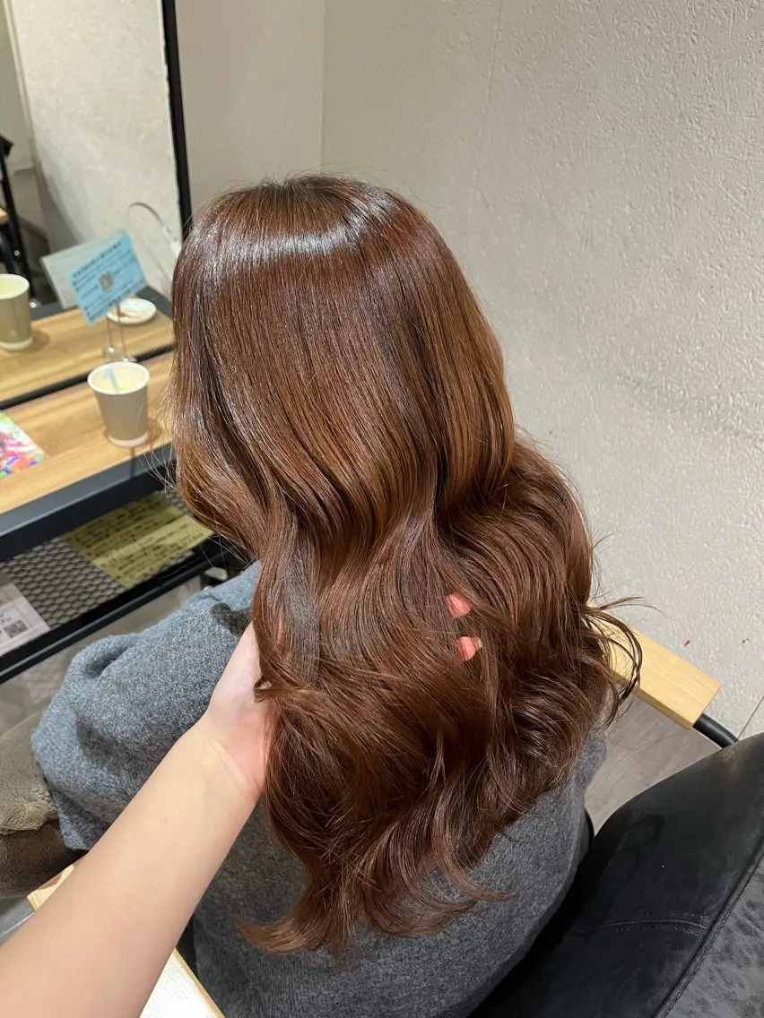 ロング カラー ブラウンカラー マロンブラウン ヘアカラー cocotte🫧 kotomiのヘアスタイル