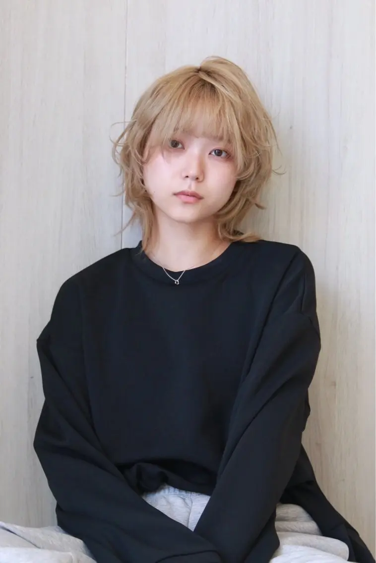 ミディアム カラー ハイトーンカラー ウルフカット ✨似合わせ特化美容師 WILL上村　拳吾のヘアスタイル