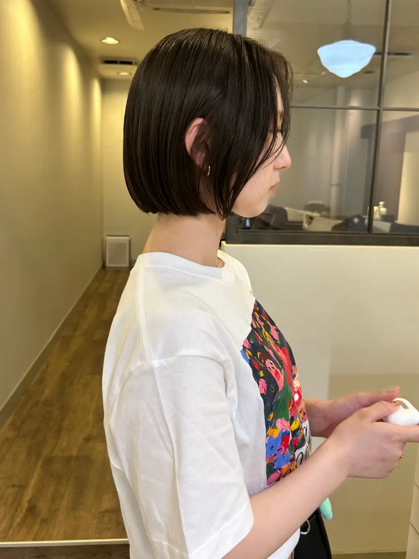 ショート カラー カット ヘアカラー トリートメント 透明感カラー レイヤーカット りなのヘアスタイル