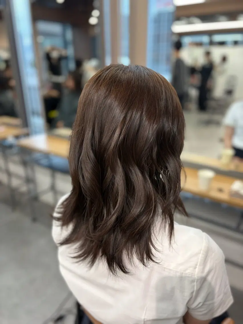 セミロング ヘアカラー トリートメント 透明感カラー🌟 縮毛矯正Kokiのヘアスタイル