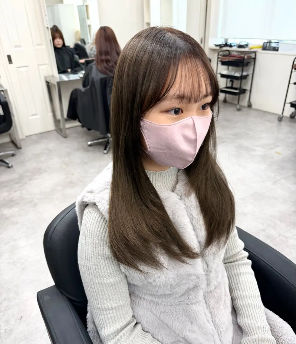 セミロング カット 🫧とぅるん艶髪🫧 透明感カラー×猿渡のヘアスタイル