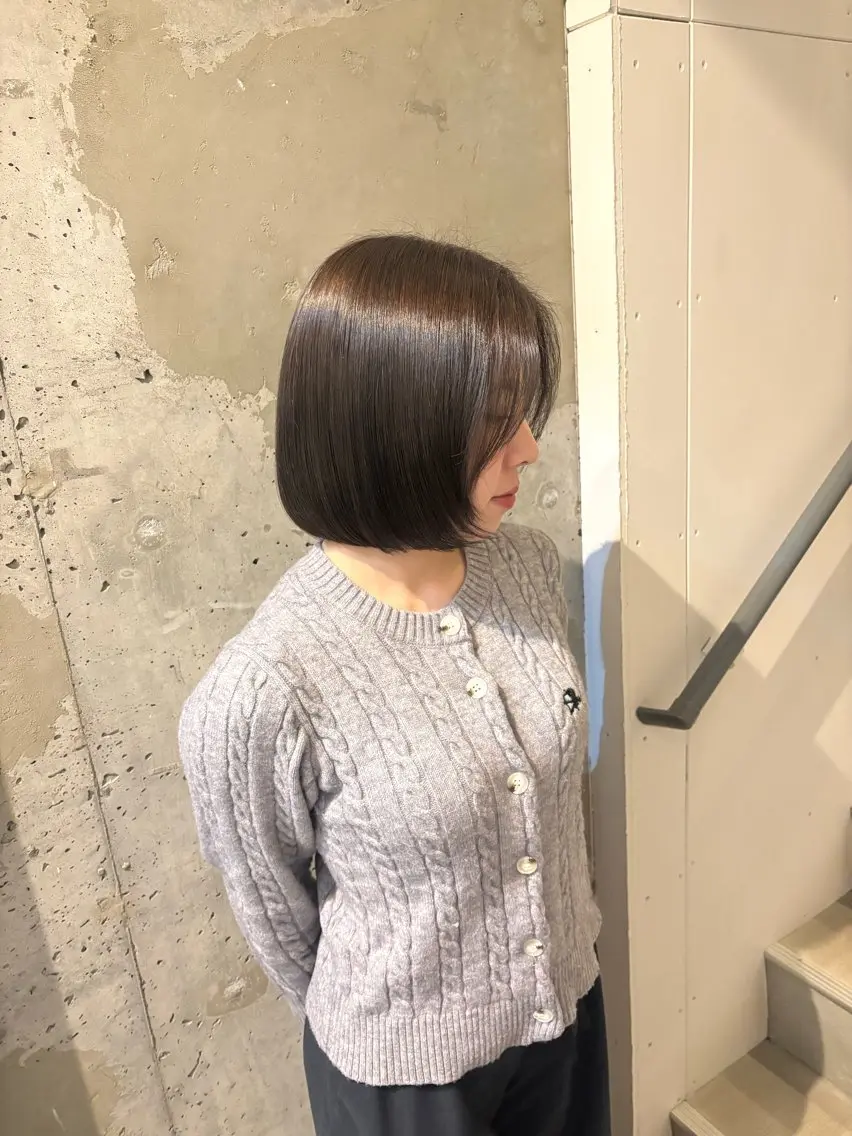 ショート ヘアカラー 中田 桃夏のヘアスタイル
