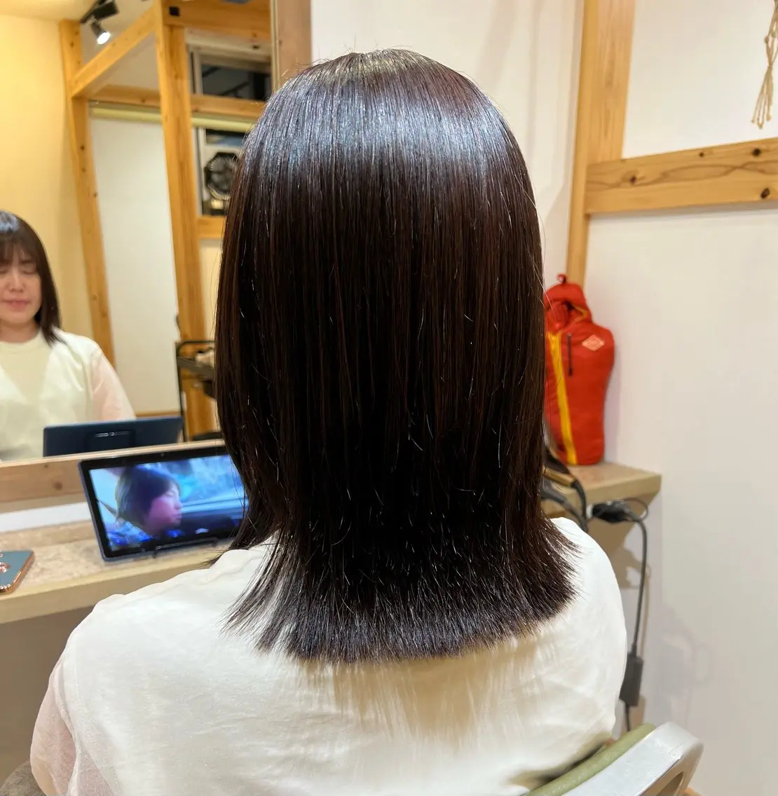 ミディアム 畝原 陽真里のヘアスタイル