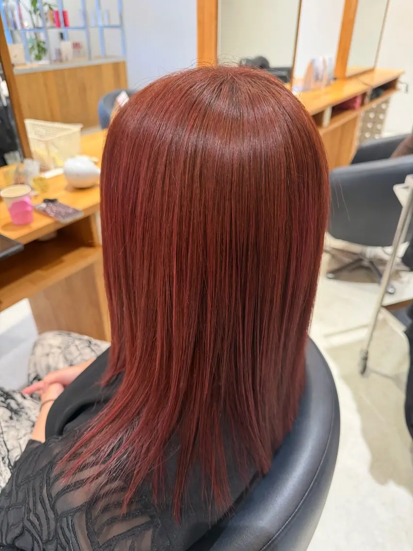 ミディアム カラー 今田 咲夢のヘアスタイル