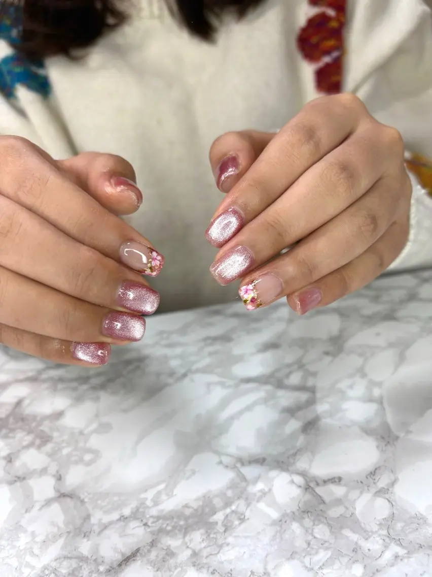ネイル ハンドネイル nail salon アルストロメリアのネイルデザイン