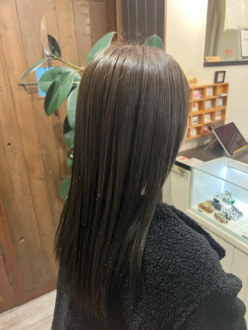 セミロング カラー ブリーチ ブリーチなしカラー 水澤 翔のヘアスタイル