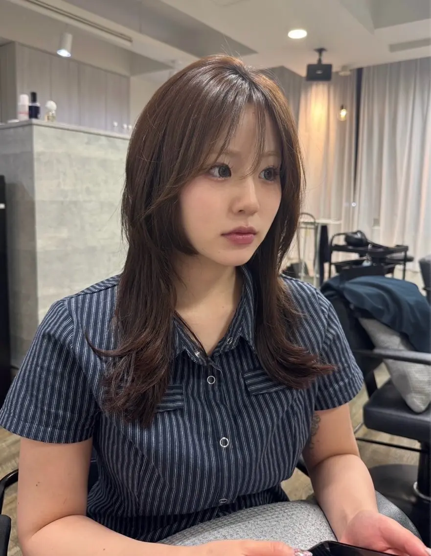 ミディアム 顔周りカット レイヤーカット 檜谷 晴　顔周りカットのヘアスタイル