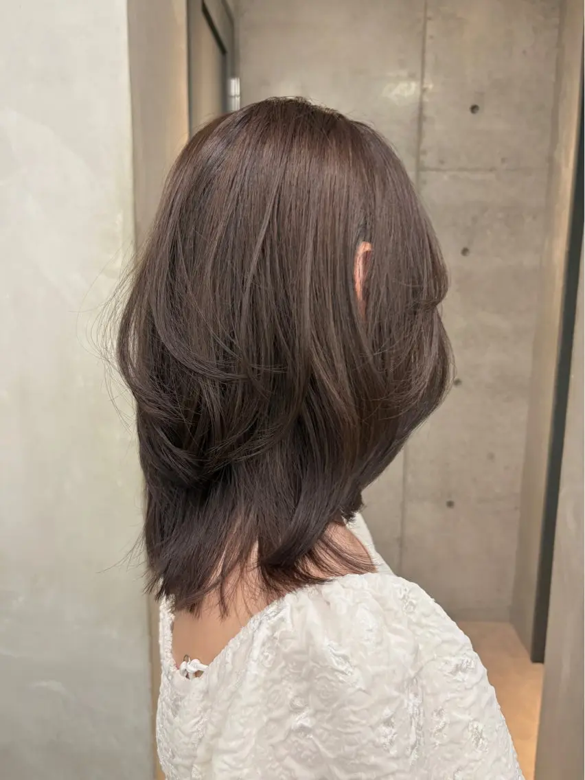 ミディアム カラー カット ヘアカラー トリートメント Saki/レイヤー/ 柔色カラー/顔まわりのヘアスタイル