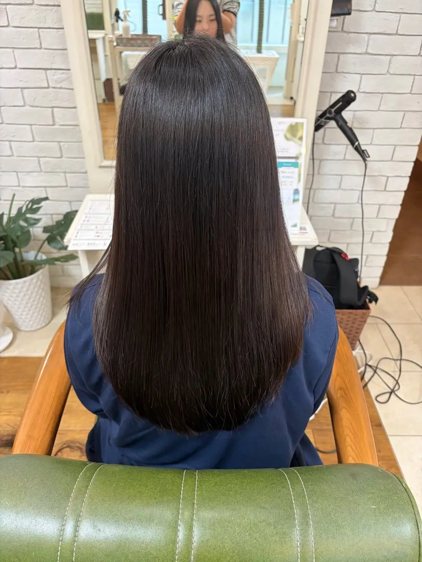 セミロング カラー 髪質改善 レイヤーカット トリートメント 酸性ストレート 髪質改善/レイヤー/ ボブ/磯野史歩のヘアスタイル