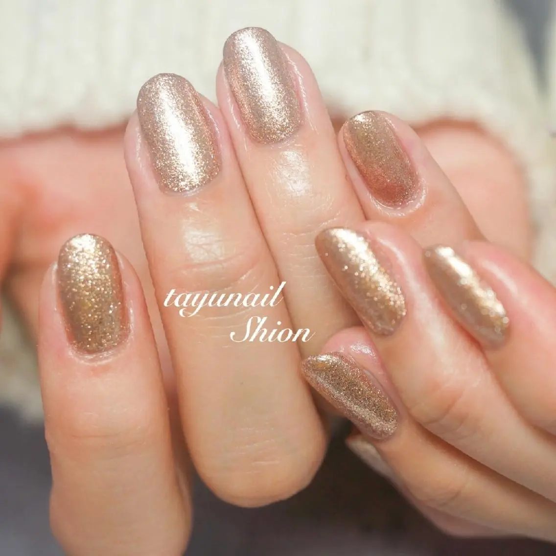 ネイル ブルー ジェルネイル ゴールド ワンカラーネイル パラジェル ネイルサロン 【たゆnail】のネイルデザイン