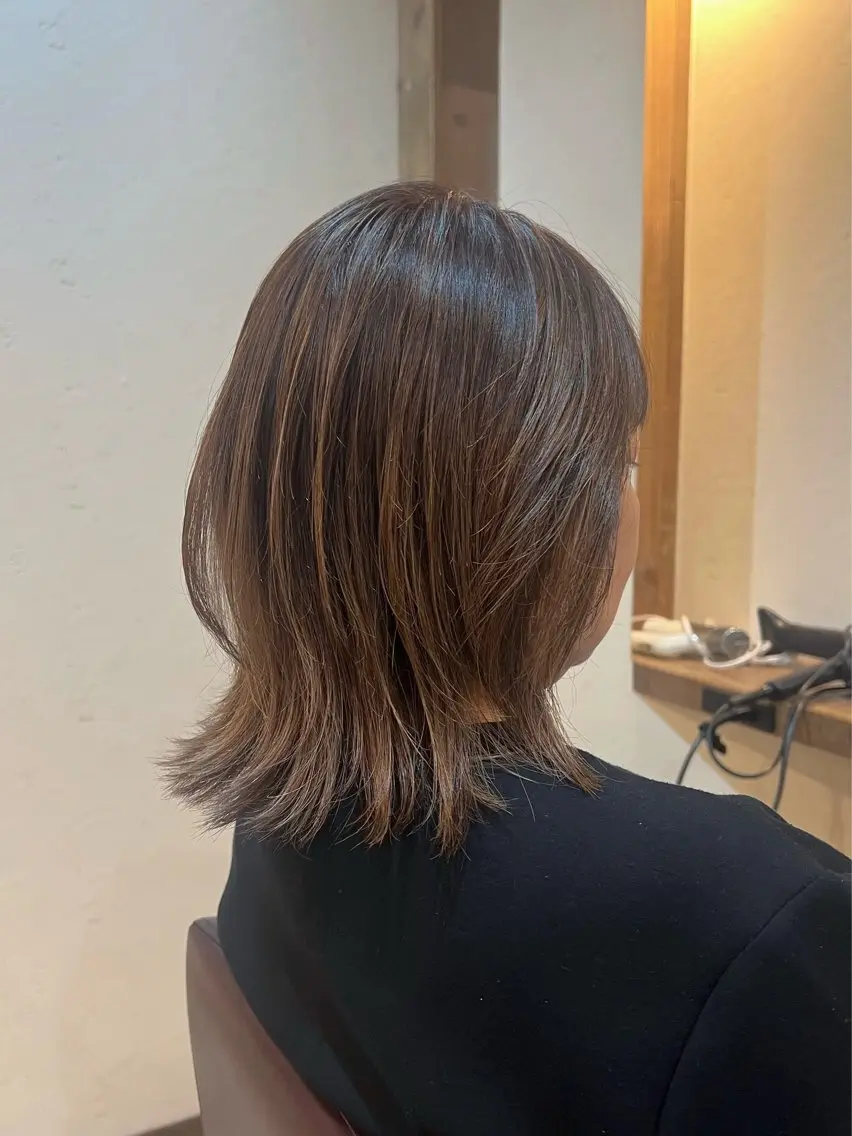 ミディアム カラー ハイライトカラー ハイライト ヘアカラー 工藤 梨花のヘアスタイル