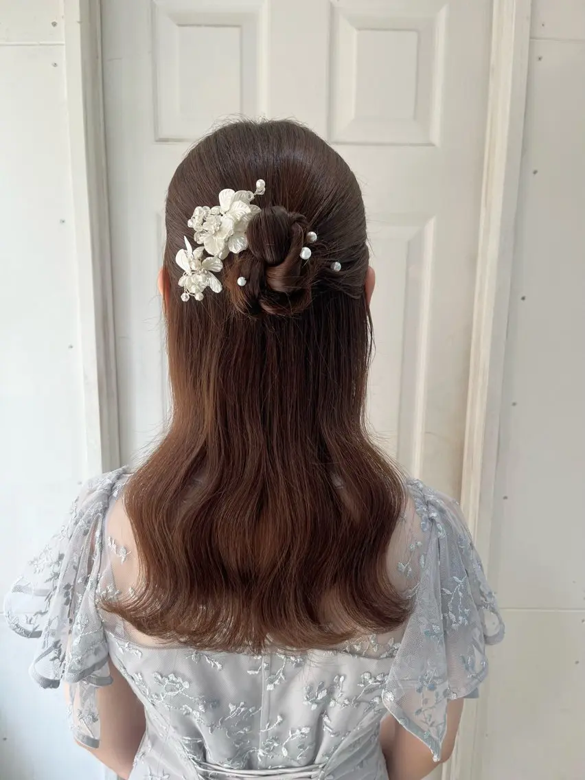 セミロング ヘアアレンジ ヘアセット 🩵aiko / モデル募集中️🩵のヘアスタイル