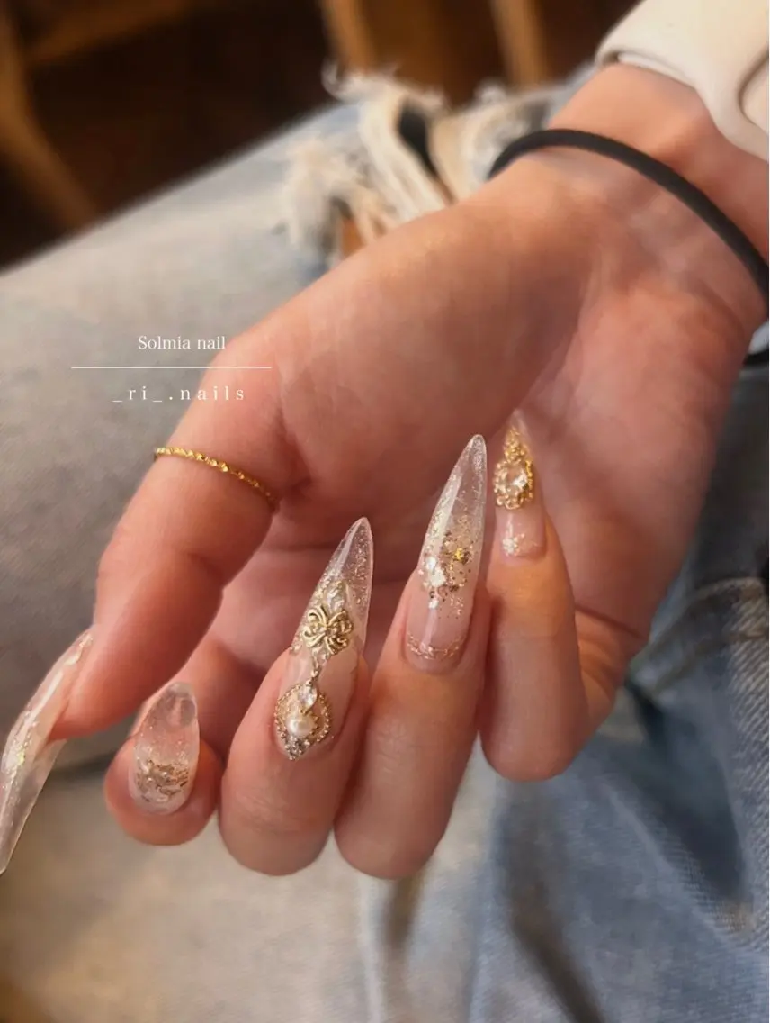 ネイル ハンドネイル . Linaのネイルデザイン