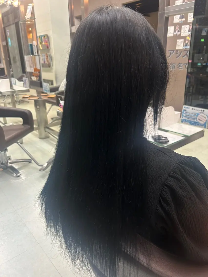 ロング カラー 黒髪 ブルーカラー ブルーブラック 透明感カラー ヘアカラー トリートメント WiLL 小川結羽/ アレンジ/カラー🫧のヘアスタイル