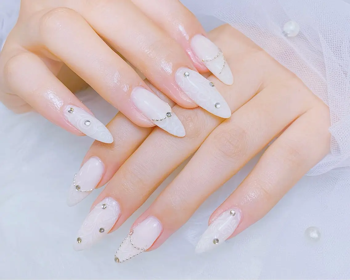 ネイル チークネイル 長さ出し フットネイル 韓国ネイル マグネットネイル ハンドネイル ハンドケア AN NAIL _HOAのネイルデザイン