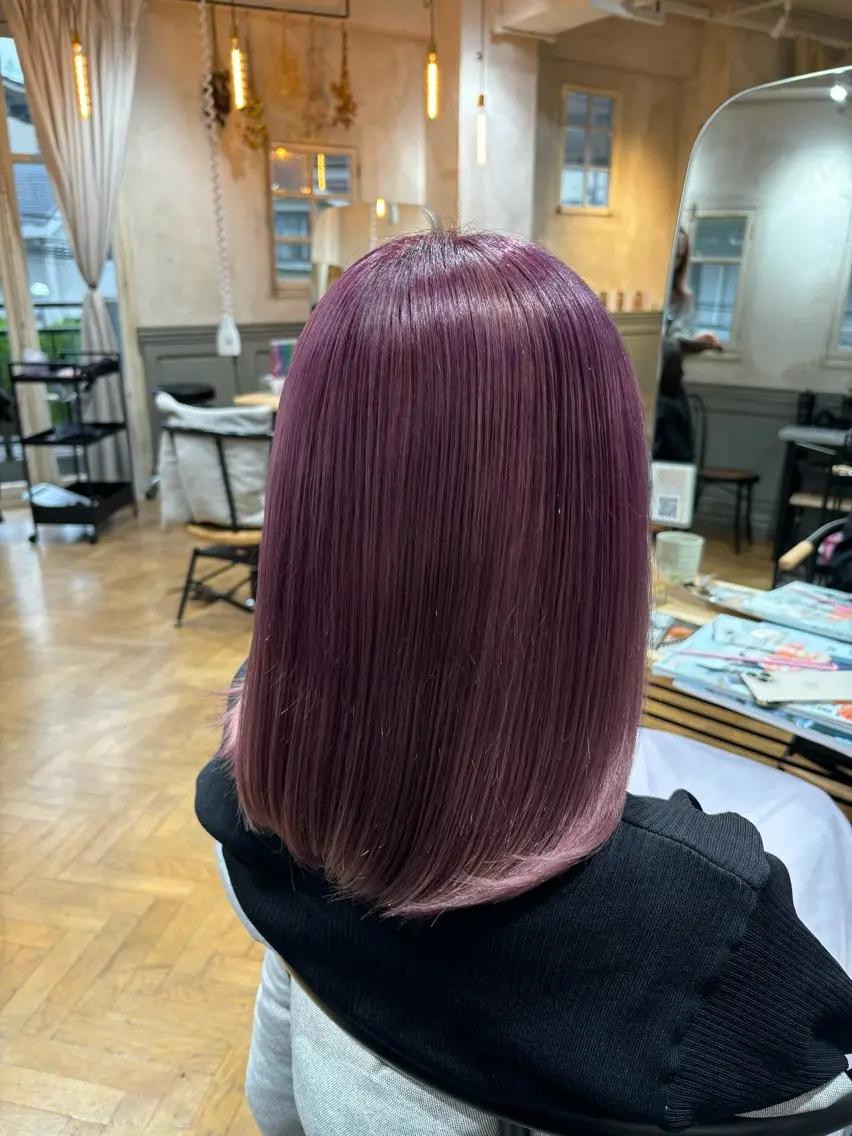 ロング カラー ヘアカラー トリートメント SAKI⭐️ブリーチ ・艶カラー⭐️のヘアスタイル