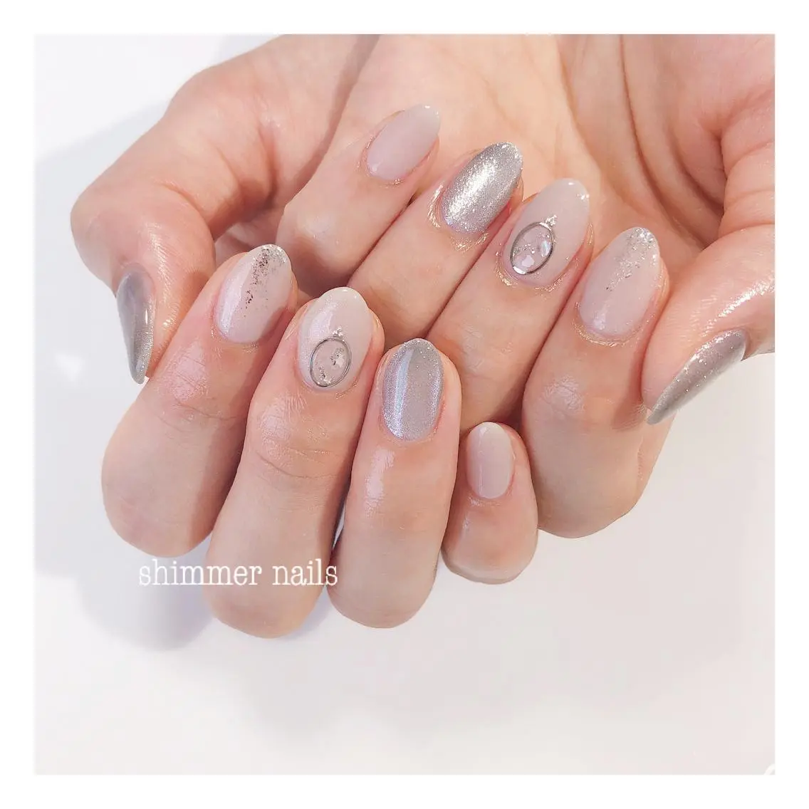 ネイル シルバー ハンドネイル shimmer nailsのネイルデザイン