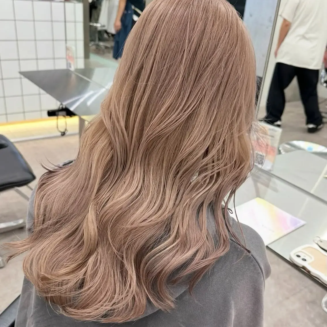 ロング カット ヘアカラー トリートメント 🦋高屋敷陸🦋 レイヤー/ハイトーンのヘアスタイル