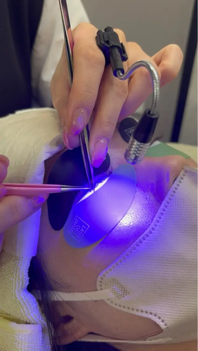 LEDシングルエクステ80本の写真