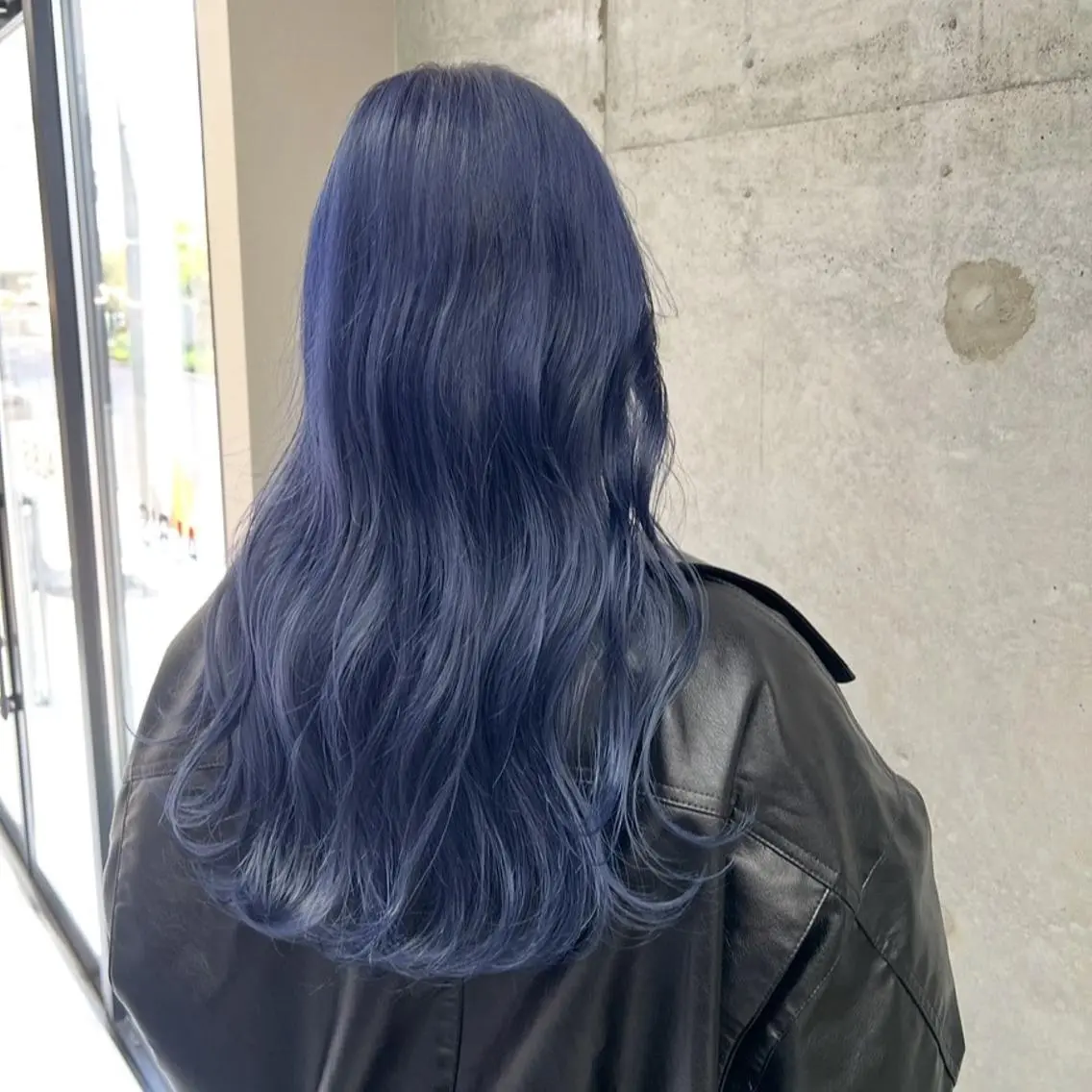 ロング 🩵albis/めい 大宮/ブリーチ🦋のヘアスタイル