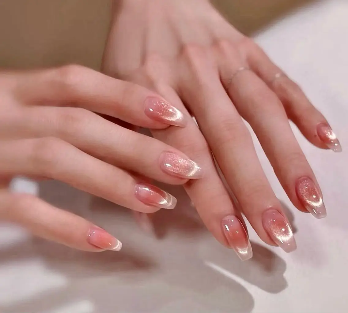 ネイル アートネイル オーロラネイル チークネイル 長さ出し フレンチネイル ハンドネイル Yumi Nail Seiのネイルデザイン