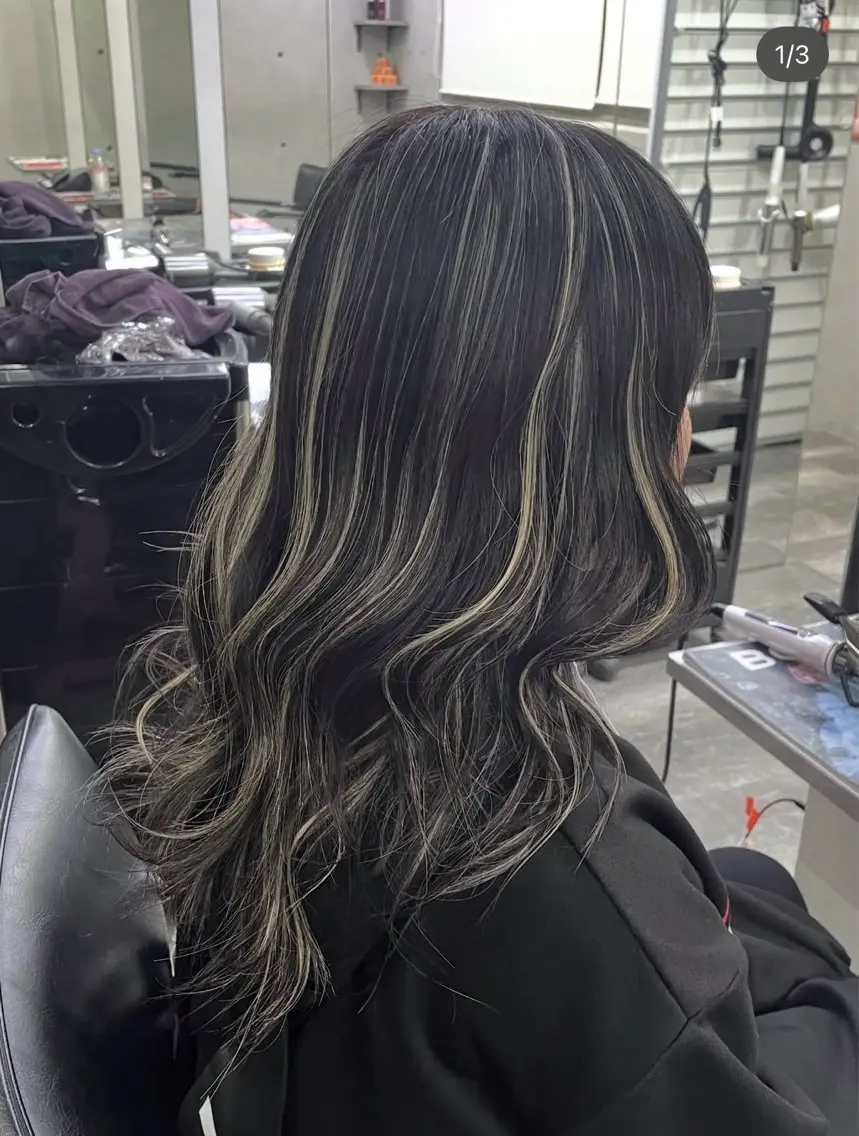 カラー ハイライトカラー 外国人風カラー ヘアカラー 成田 絵里香のヘアスタイル