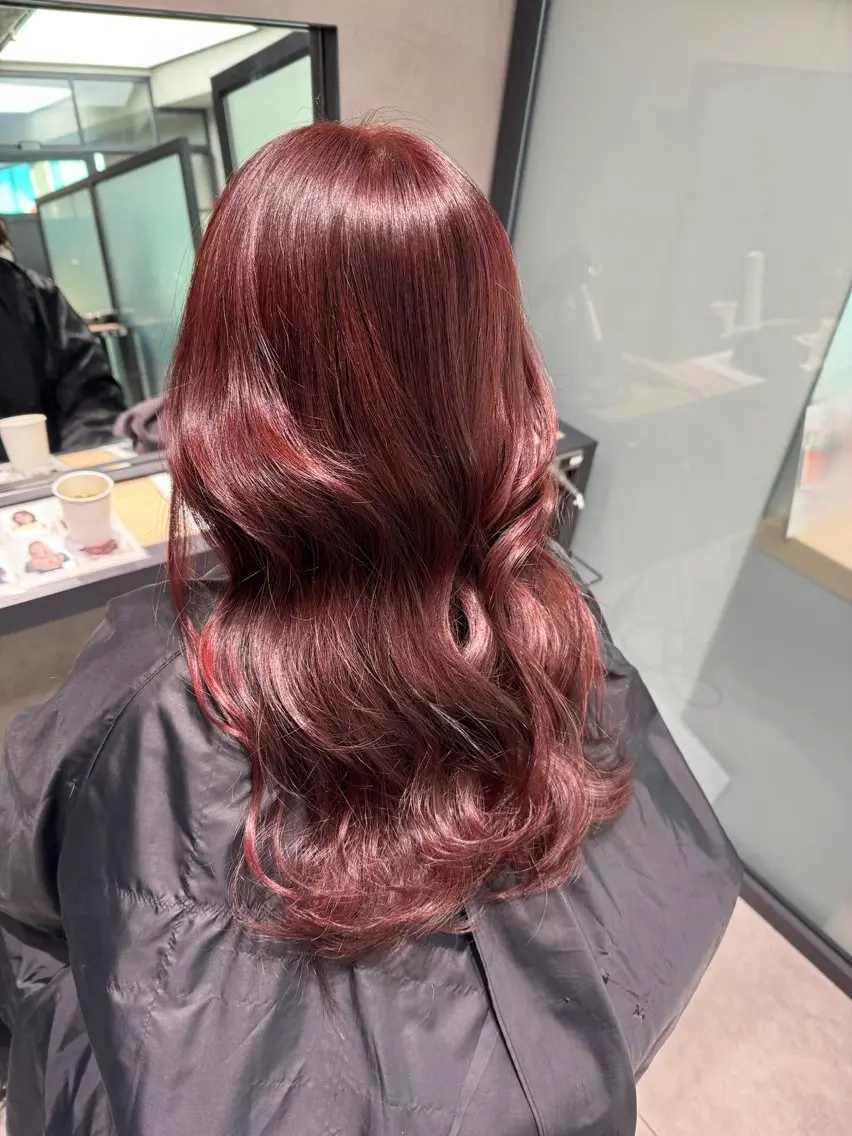 ロング カラー ヘアカラー 小林 楓香のヘアスタイル