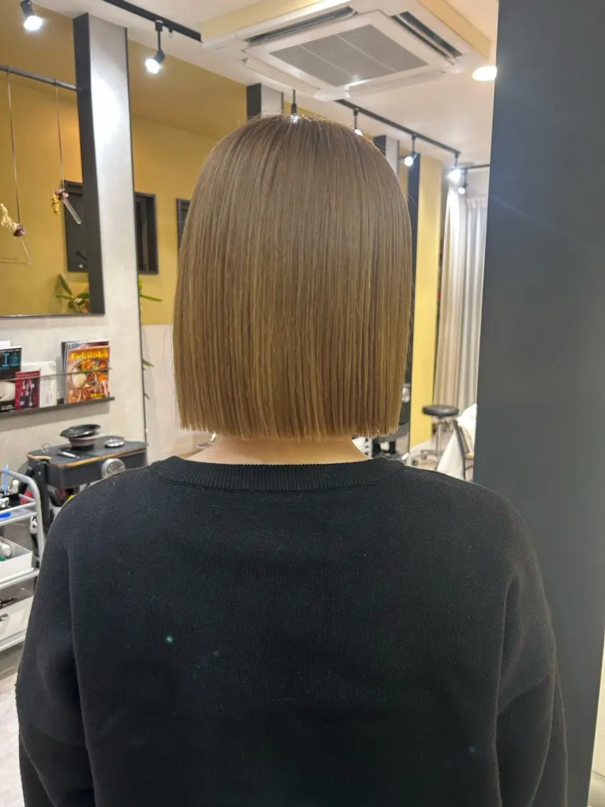 ショート 切りっぱなしボブ ボブ カット トリートメント hubhair レイヤー/透明感のヘアスタイル