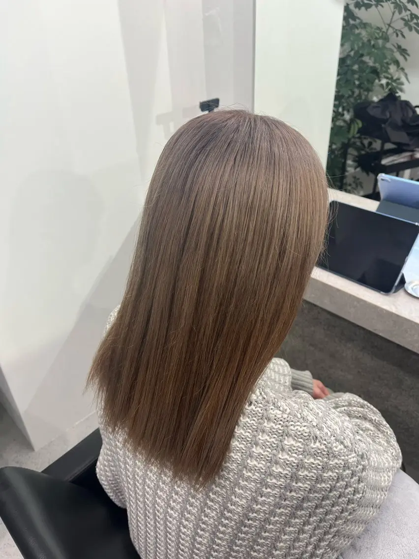セミロング カラー ベージュカラー カットモデル無料✨ 募集中✂️みなみ♥️のヘアスタイル